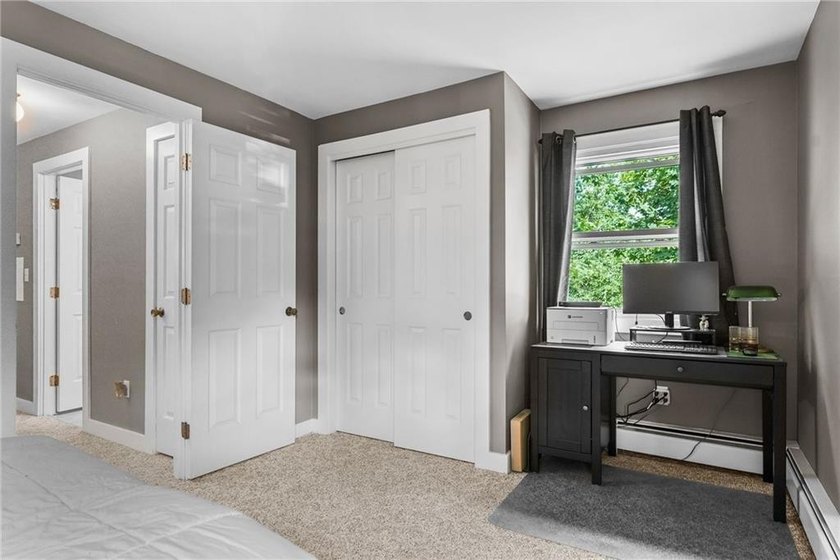 This inviting end-unit townhouse, part of the 12-unit Barclay - photo 28
