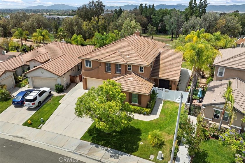 NO HOA! LOW TAXES! First time on the market by the original - photo 3