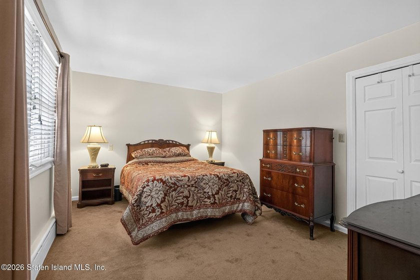 A unique opportunity to own a true extra-large all brick center - photo 18