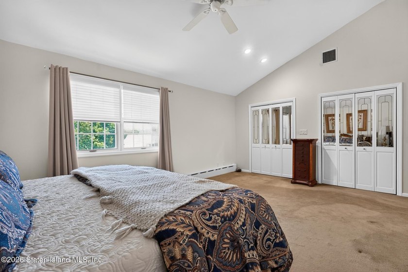 A unique opportunity to own a true extra-large all brick center - photo 19
