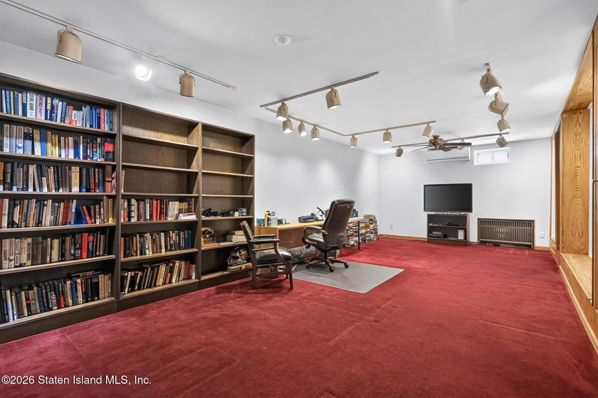 A unique opportunity to own a true extra-large all brick center - photo 26
