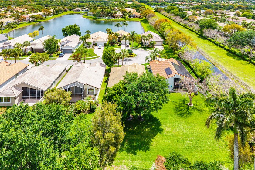Welcome to this beautifully maintained home in the highly sought - photo 38