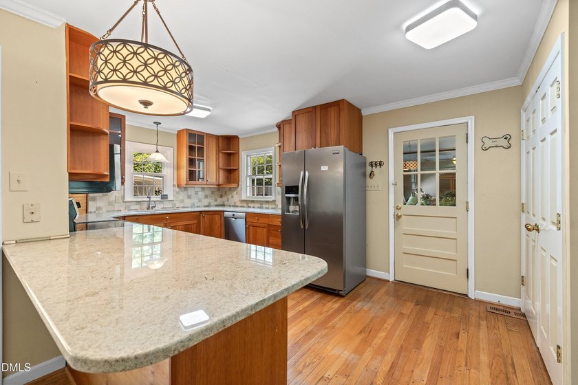This well-loved ranch offers timeless charm, solid construction - photo 13