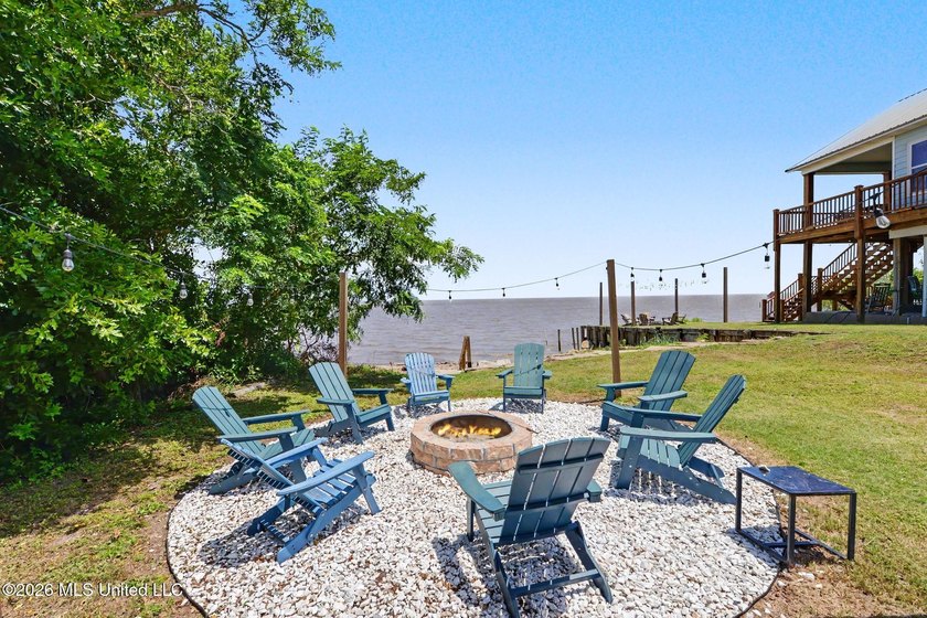 Stunning direct Gulf-front custom home built in 2020 offering - photo 26