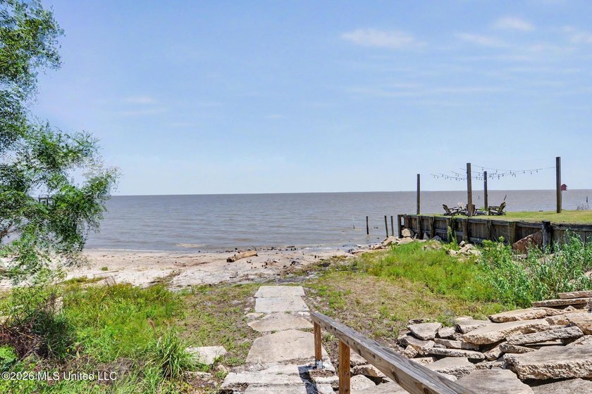 Stunning direct Gulf-front custom home built in 2020 offering - photo 28