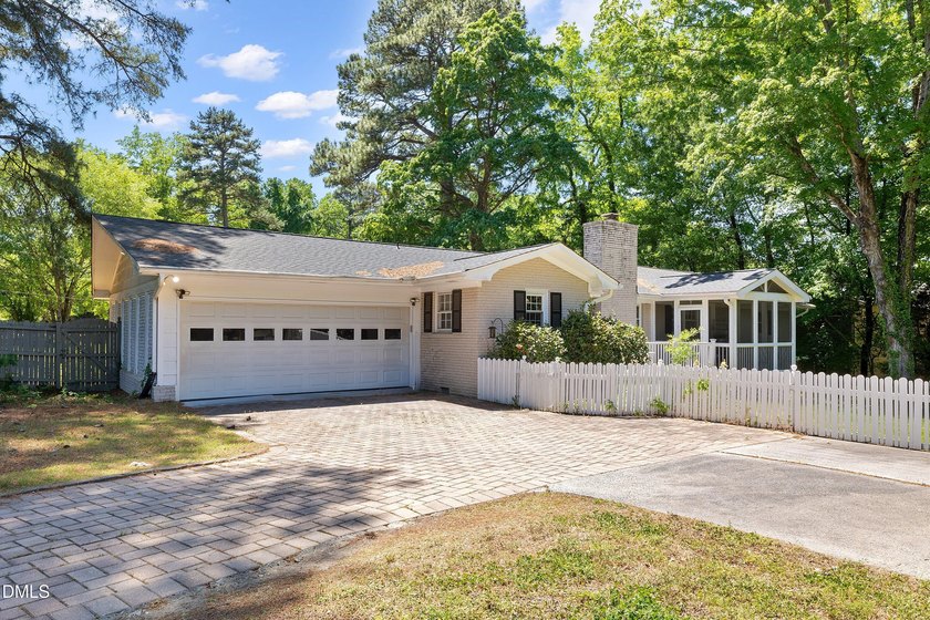 This well-loved ranch offers timeless charm, solid construction - photo 38
