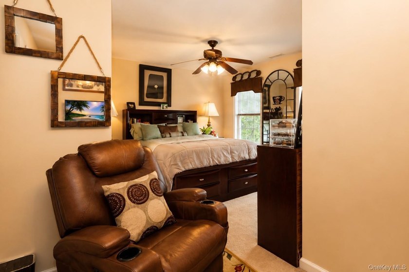 Luxury living in the prestigious gated community of Mansion - photo 39