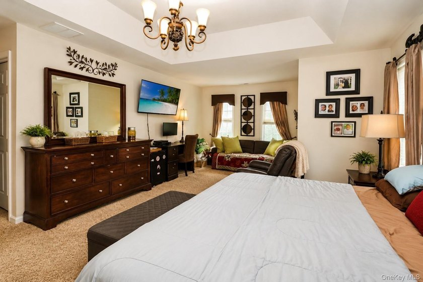Luxury living in the prestigious gated community of Mansion - photo 44