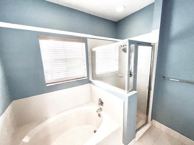 Discover your piece of paradise at 5012 Victoria Circle, located - photo 13