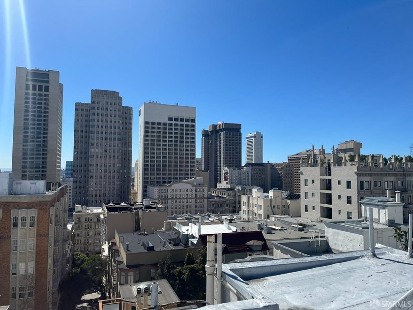 Built in 1913 this 6-unit building in Nob Hill is a fantastic - photo 2
