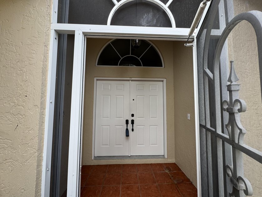 Move right into 3/2/2 in gated River Bridge. Newly painted, Roof - photo 6