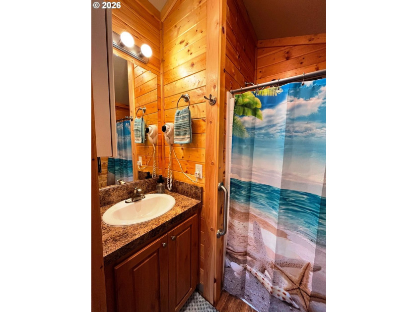 Escape to your own fully furnished retreat just moments from - photo 11