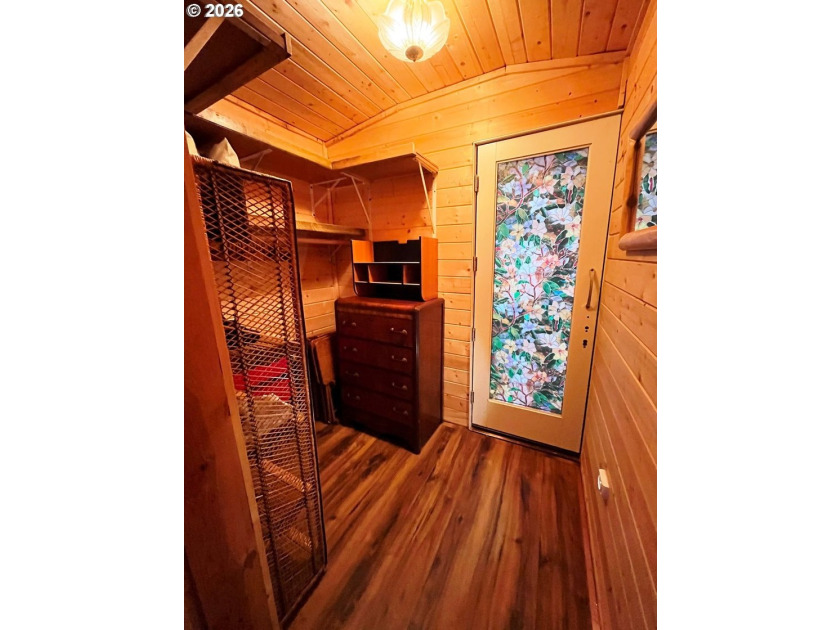 Escape to your own fully furnished retreat just moments from - photo 15