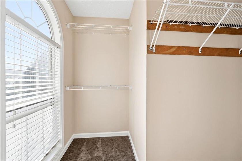 Beautifully renovated and move-in ready, this spacious 6-bedroom - photo 26