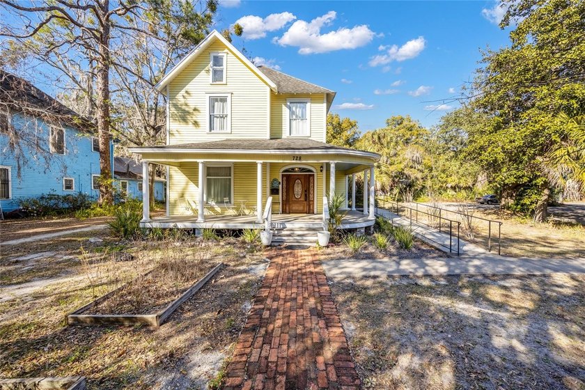Under contract-accepting backup offers. This elegant, fully - photo 2