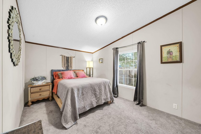 Welcome to 1422 Cat Mar Rd in Niceville -- a spacious and - photo 24