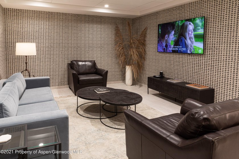 The Residences at Snowmass Club offer more than the comforts of - photo 29
