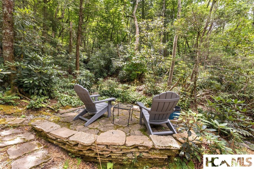 Perfectly positioned just outside the gates of Wildcat Cliffs - photo 34