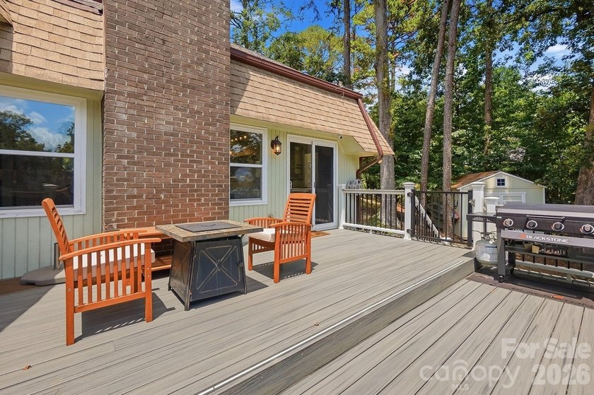 Sprawling waterfront ranch perfectly positioned on one of the - photo 37