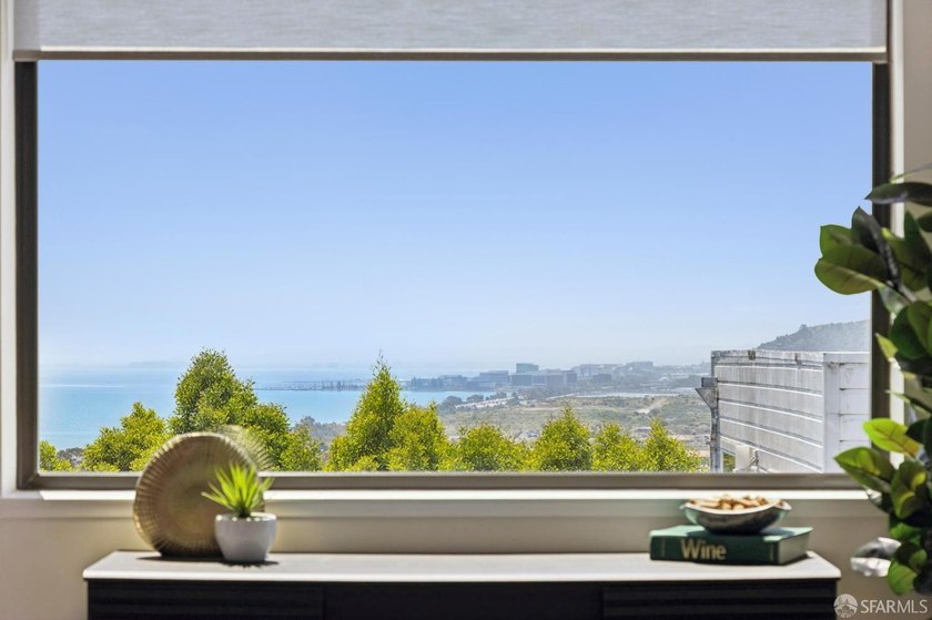 Introducing a truly exceptional offering in San Francisco. This - photo 13