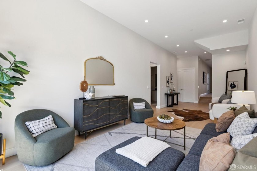 Introducing a truly exceptional offering in San Francisco. This - photo 40