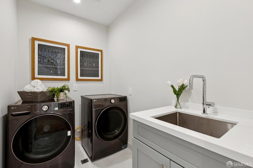 Introducing a truly exceptional offering in San Francisco. This - photo 42