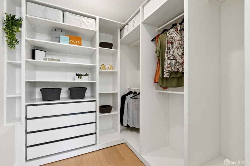Introducing a truly exceptional offering in San Francisco. This - photo 45