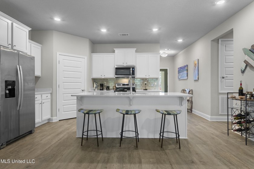 This move-in ready retreat is tucked away in a quiet Ocean - photo 3