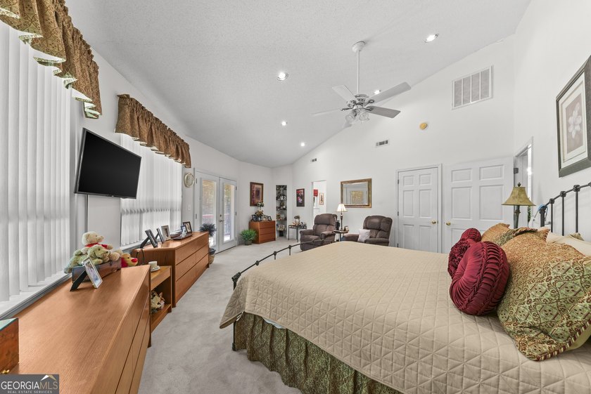 Tucked away on 5.38 peaceful acres, you'll find The LODGE at - photo 20