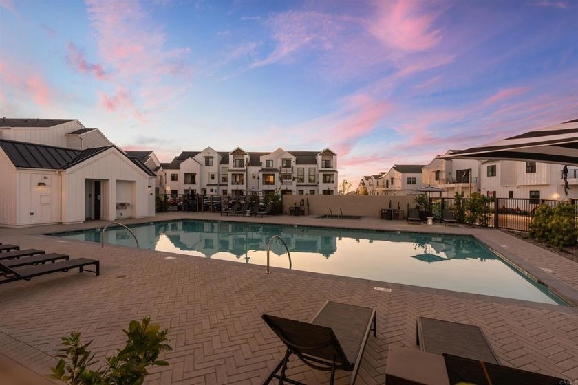 1602 San Remo Place 201 - photo 30