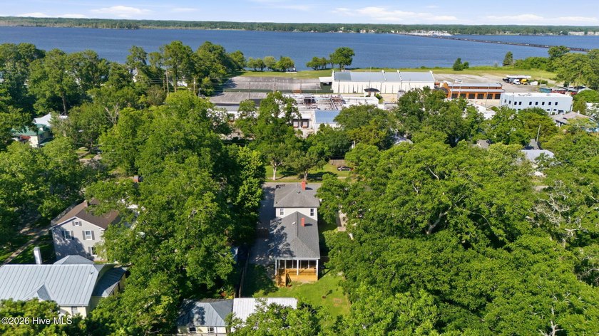 Step back in time to 1915 and discover one of New Bern's - photo 46