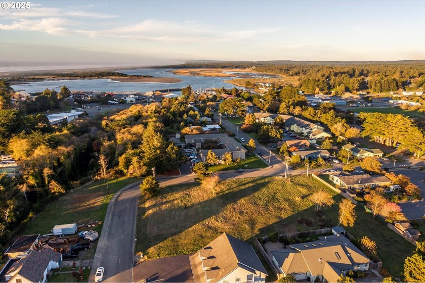 Build your vision in beautiful Bandon, Oregon! This single tax - photo 6