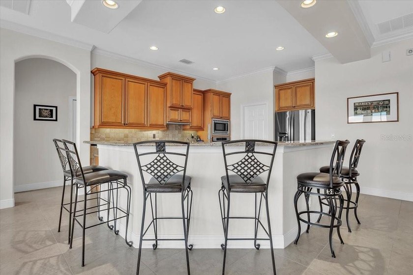 Luxury Riverfront Living -- Where Elegance Meets Everyday - photo 15