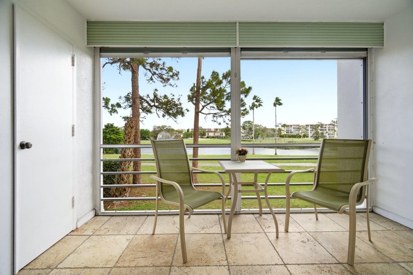 Beautifully maintained 2nd-floor 1-bedroom, 1.5-bath condo with - photo 20