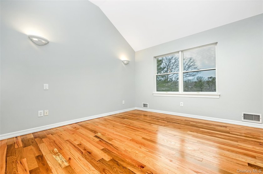 Come and see this recently refreshed, spacious Hi-Ranch in - photo 21