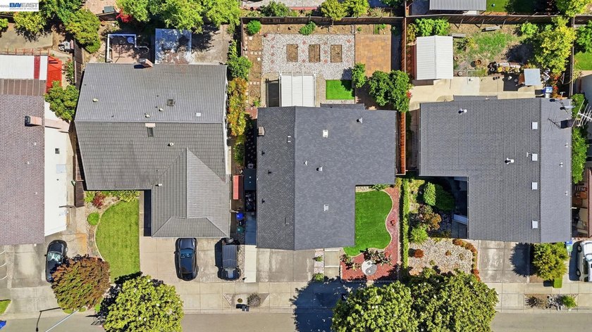 the Well-maintained and thoughtfully updated 4-bedroom, 2.5-bath - photo 6