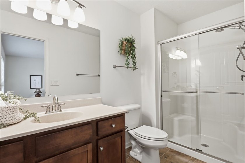 Welcome Home to 1024 Pondbrook Point! This charming - photo 16
