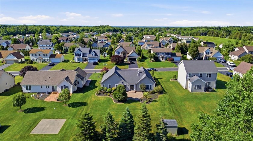 Welcome Home to 1024 Pondbrook Point! This charming - photo 30