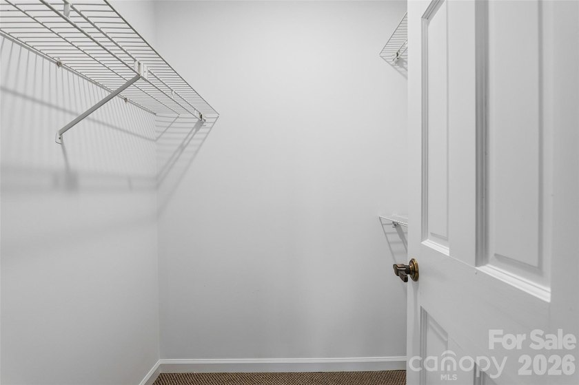 New Paint with Beautiful Light! Condo in The Timbers- move-in - photo 34