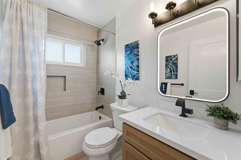 Welcome to 1075 Cloverbrook Drive, a beautifully remodeled home - photo 18