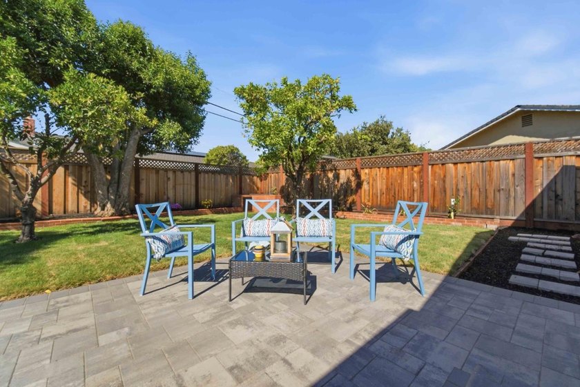 Welcome to 1075 Cloverbrook Drive, a beautifully remodeled home - photo 21