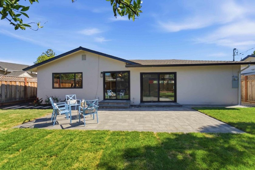 Welcome to 1075 Cloverbrook Drive, a beautifully remodeled home - photo 24
