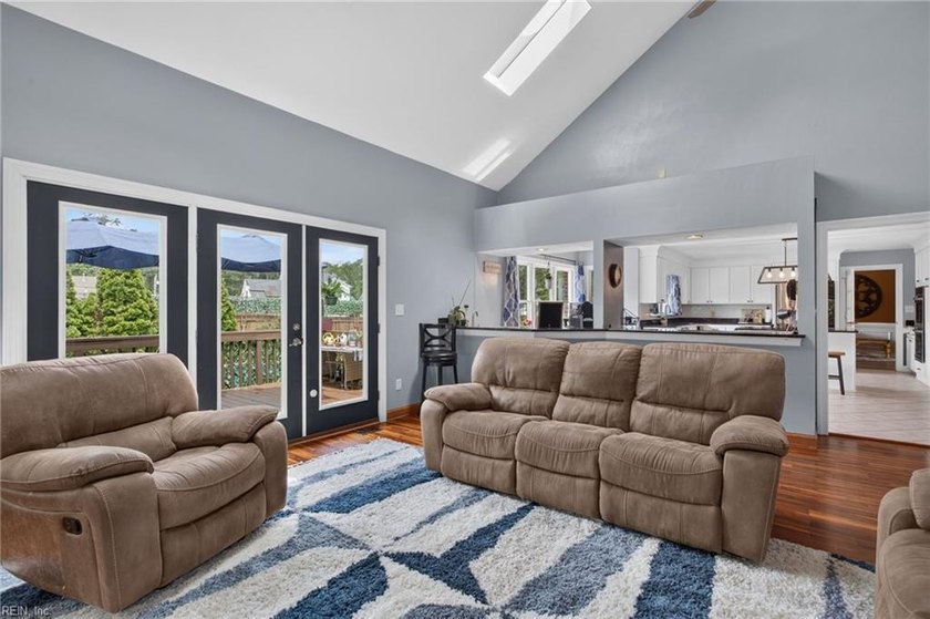 Welcome home to this classic brick home tucked in a cul-de-sac - photo 11
