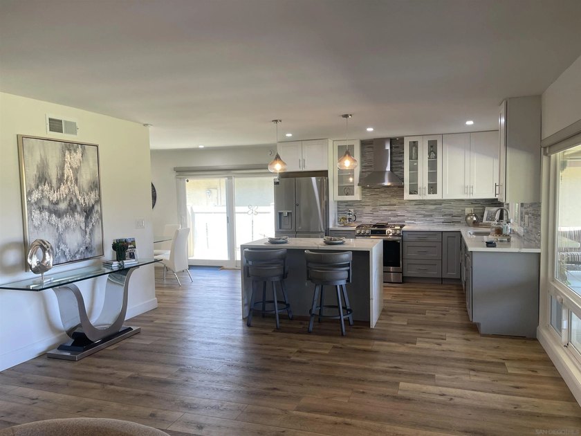 Golf Course &amp; Mountain Views from this beautifully updated - photo 12