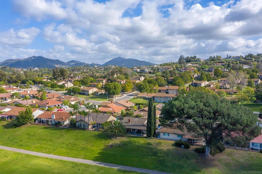 Golf Course &amp; Mountain Views from this beautifully updated - photo 45