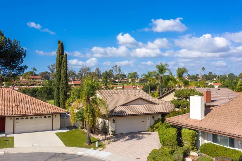 Golf Course &amp; Mountain Views from this beautifully updated - photo 47