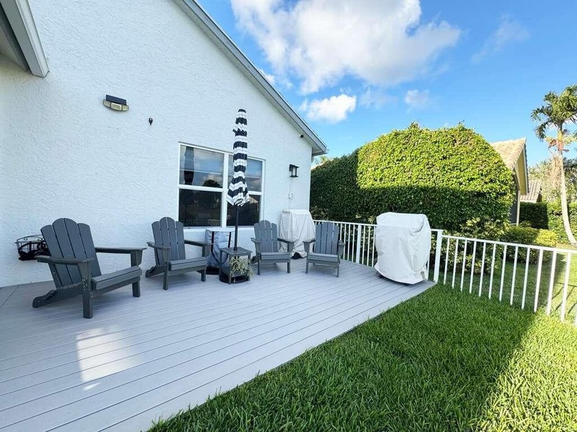 Beautifully updated lakefront home featuring a 2023 roof, impact - photo 15