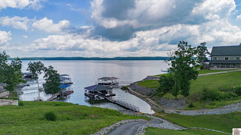 Everything you could ask for in a waterfront home! Newer covered - photo 7