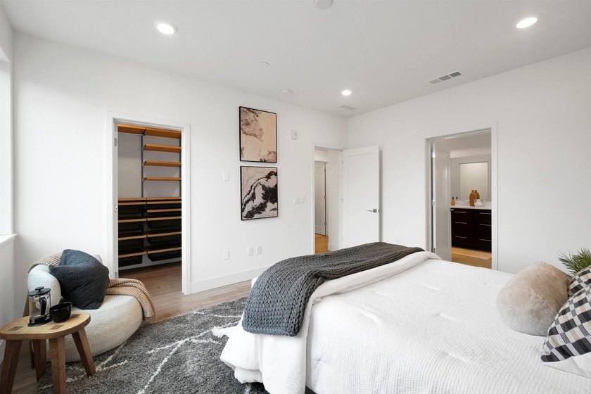 Built in 2021, this sophisticated townhouse-style condominium - photo 19