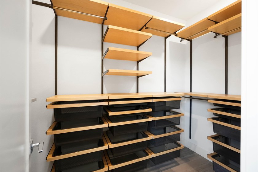 Built in 2021, this sophisticated townhouse-style condominium - photo 22
